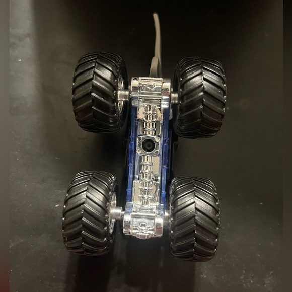 Hot Wheels Monster Jam 25 Batman Diecast Truck - Picture 5 of 5